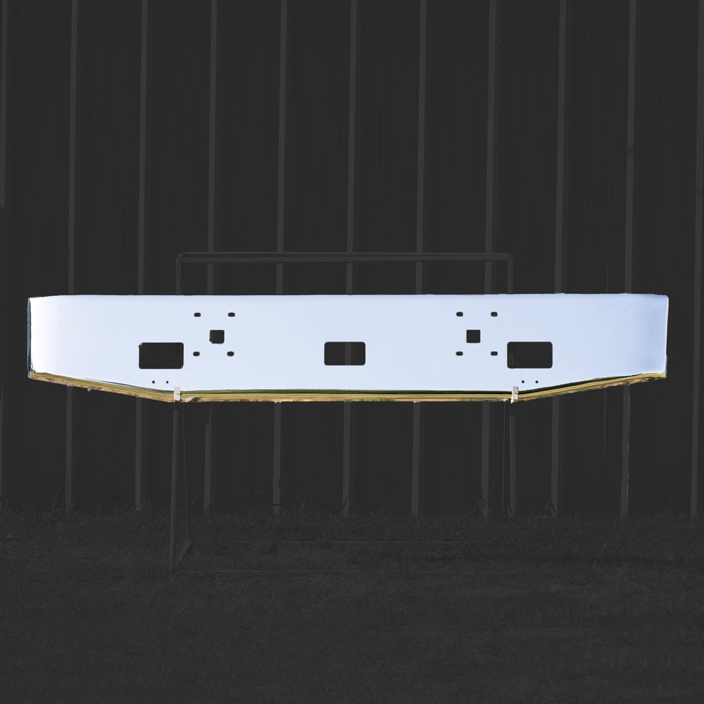 International 9900 Bumper