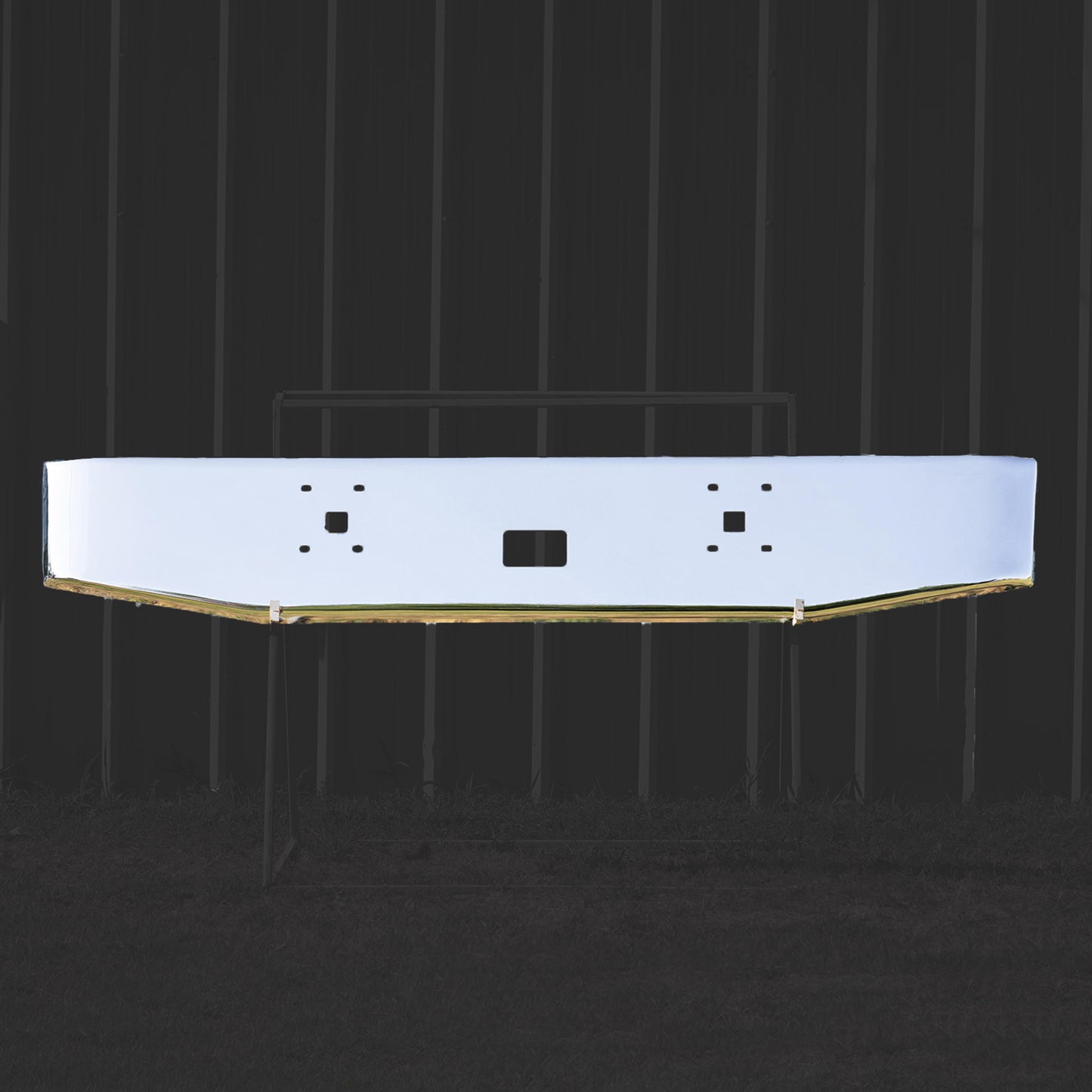 International 9900 Bumper